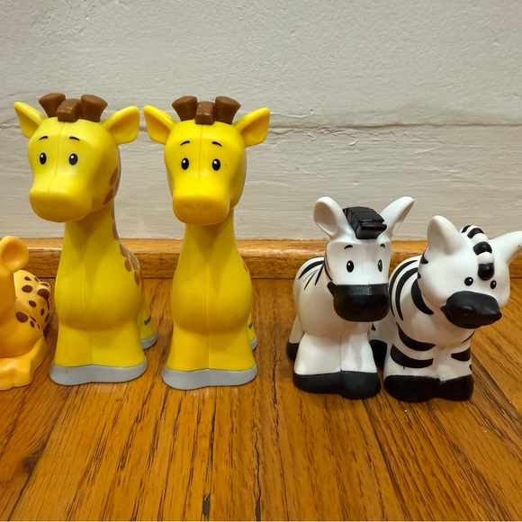 Fisher Price Little People Noah’s Ark/Animals - Picture 3 of 3